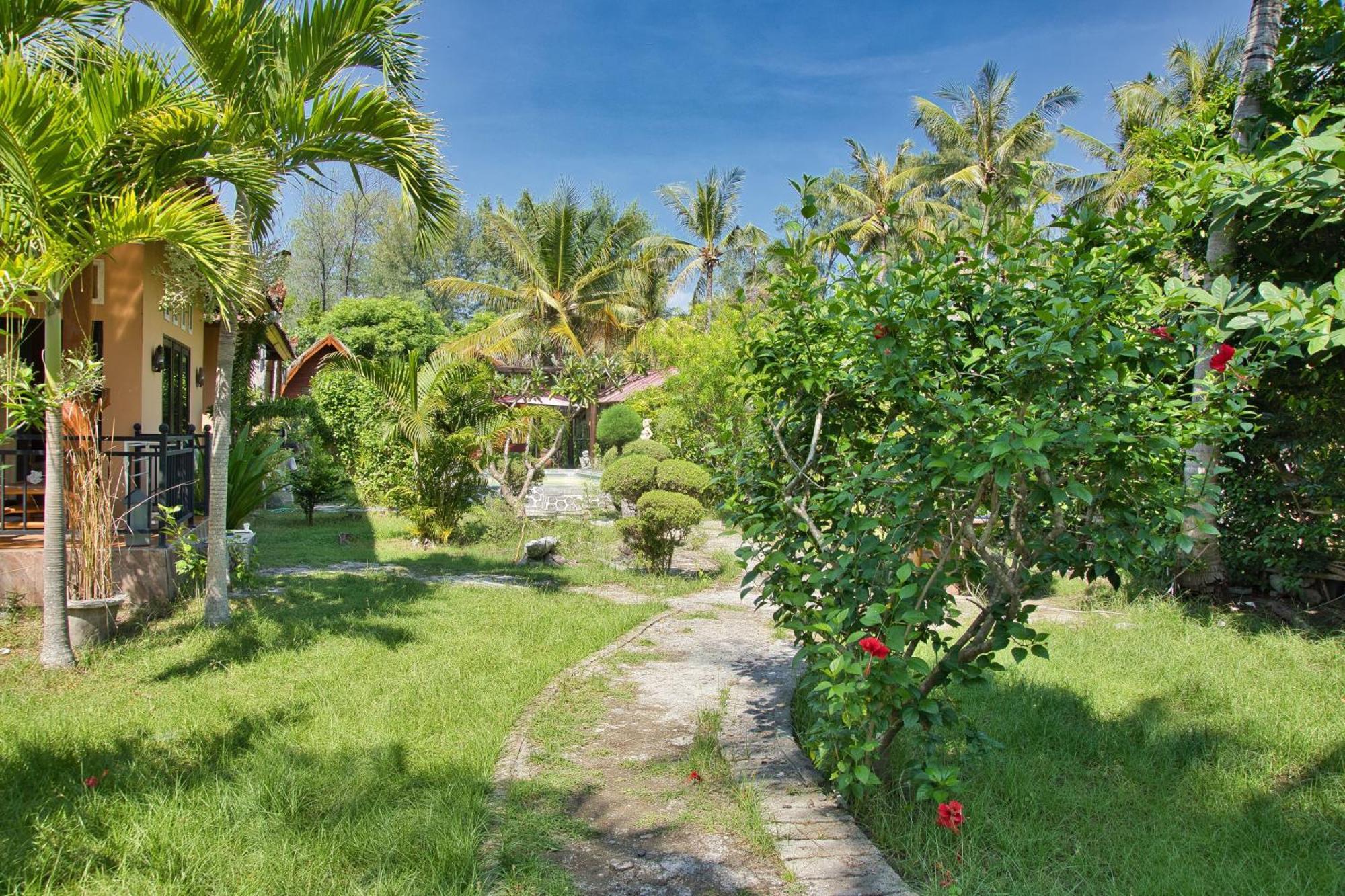 Bunga Bungalows Gili Meno Exterior foto